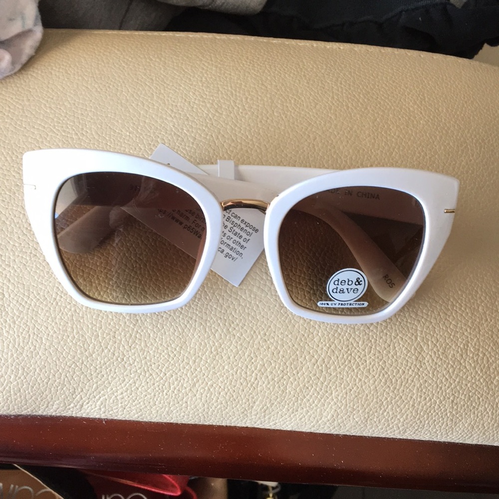 New Deb & Dave White Gold Accent Sunglasses